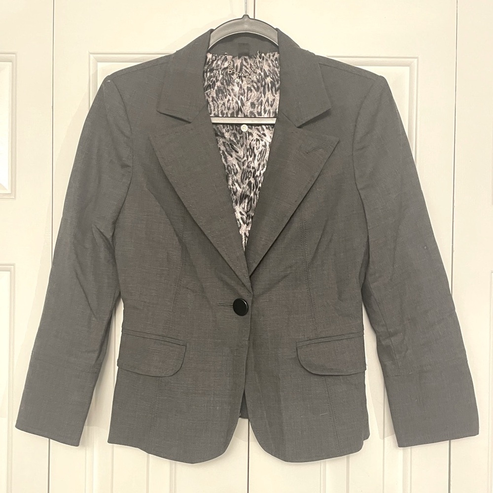 3 FOR $15 ‼️ BEBE blazer